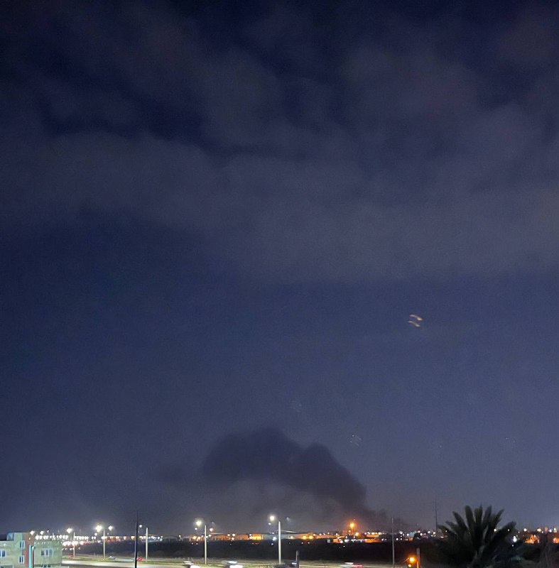 'پایگاه هوایی #شیراز رو با جنگنده زدن صدای مهیبی داشت.'تصاویر دریافتی با شرح بالا، یکشنبه ۱۰ اسفندVahid📡 @VahidOnline'پایگاه هوایی #شیراز رو با جنگنده زدن صدای مهیبی داشت.'تصاویر دریافتی با شرح بالا، یکشنبه ۱۰ اسفندVahid📡 @VahidOnline