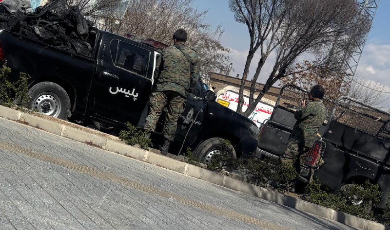 'خودروهای نظامی خسارت دیده در هدف گرفته شدن مجموعه ورزشی بعثت #تهران'تصاویر دریافتی با شرح بالا، پنجشنبه ۱۴ اسفندVahid📡 @VahidOnline'خودروهای نظامی خسارت دیده در هدف گرفته شدن مجموعه ورزشی بعثت #تهران'تصاویر دریافتی با شرح بالا، پنجشنبه ۱۴ اسفندVahid📡 @VahidOnline