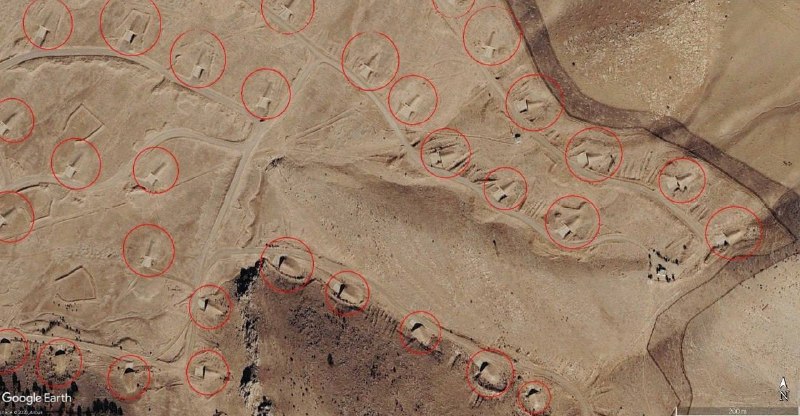 کولبر و سوختبر و میلیون‌ها نفر در فقر نگه داشته شدن تا این شهرهای موشکی ساخته بشن. میلیون‌ها نفر در حسرت یک زندگی نرمال موندن تا این موشک‌ها و شهرهای موشکی ساخته بشن. محیط زیست رو نابود کردن تا شهر موشکی بسازن. مردم رو بدبخت کردن تا شهر موشکی بسازن. لعنت به جمهوری اسلامیardalanmousaviحالا کاش در جهت حفاظت از کشور بود، همش در جهت توهمات یه مشت روان پریشه که برن قدس رو آزاد کنن و کربلا رو ضمیمه کنن و بقیه رو نابود کنن. تازه یه عده الان دارن دفاع میکنن و وطن دوست شدن. یادشون رفته با کی طرفن پنجاه ساله، البته خیلیهاشون نگران منافعشون هستن. ESabriFOو نگران برملا شدن اسم و عکس و شغل و شماره تلفن اعضای خانواده وابسته‌شون به حکومت‌ در ایران و... پیام‌های دریافتی اصلا محدود به این چیزها و فقط درباره کارمندان خبرگزاری‌های وابسته به سپاه نیستند! هیچ‌وقت نبودند.📡 @VahidOnlineکولبر و سوختبر و میلیون‌ها نفر در فقر نگه داشته شدن تا این شهرهای موشکی ساخته بشن. میلیون‌ها نفر در حسرت یک زندگی نرمال موندن تا این موشک‌ها و شهرهای موشکی ساخته بشن. محیط زیست رو نابود کردن تا شهر موشکی بسازن. مردم رو بدبخت کردن تا شهر موشکی بسازن. لعنت به جمهوری اسلامیardalanmousaviحالا کاش در جهت حفاظت از کشور بود، همش در جهت توهمات یه مشت روان پریشه که برن قدس رو آزاد کنن و کربلا رو ضمیمه کنن و بقیه رو نابود کنن. تازه یه عده الان دارن دفاع میکنن و وطن دوست شدن. یادشون رفته با کی طرفن پنجاه ساله، البته خیلیهاشون نگران منافعشون هستن. ESabriFOو نگران برملا شدن اسم و عکس و شغل و شماره تلفن اعضای خانواده وابسته‌شون به حکومت‌ در ایران و... پیام‌های دریافتی اصلا محدود به این چیزها و فقط درباره کارمندان خبرگزاری‌های وابسته به سپاه نیستند! هیچ‌وقت نبودند.📡 @VahidOnline