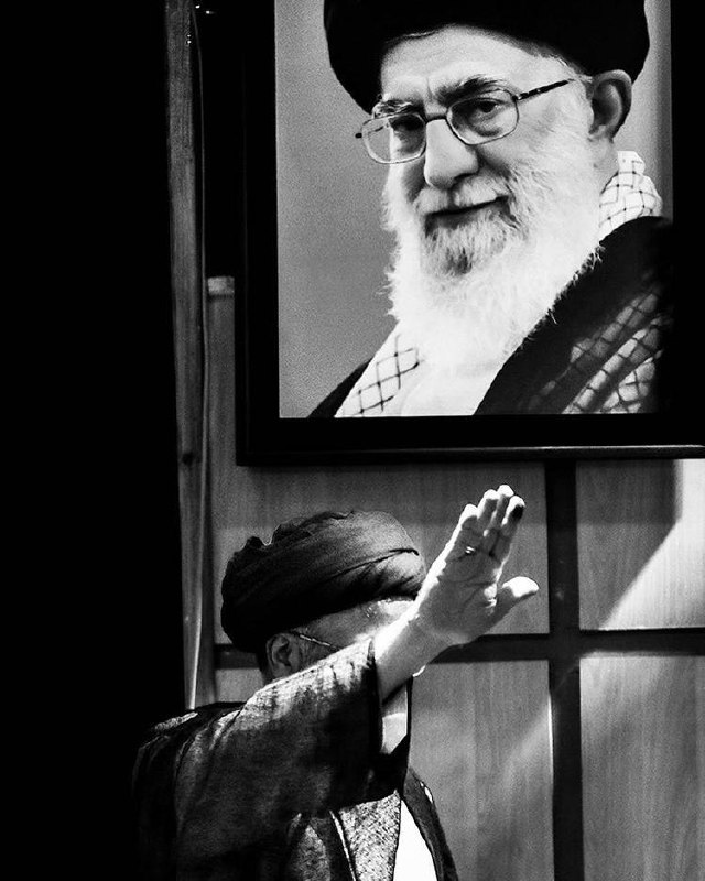 عکس جالب «حامد ملک‌پور» از #ثبت‌نام #رئیسی در #انتخاباتEbrahimHeidari