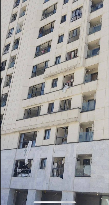 تصاویر دریافتی مربوط به 'حمله قبلی به یک سوله در کوهک منطقه ۲۲ تهران در ساعت ۴