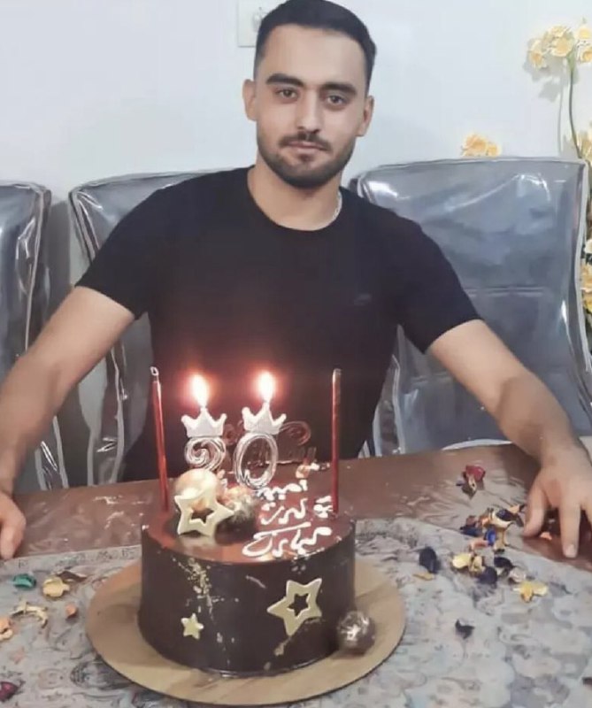 ⚠️فریادهای مادر #امید_مویدی در چهلم فرزندنش