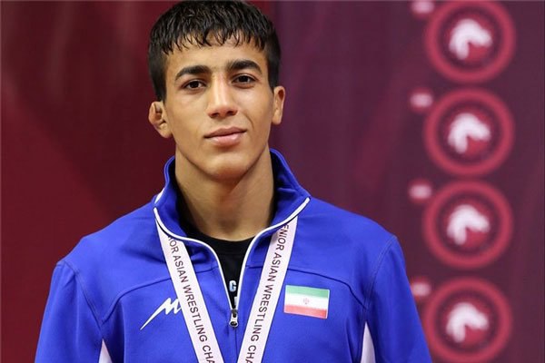شاهکار گرایی. محمدعلی #گرایی در حالی که ۰-۷ عقب بود ۸-۱۰ حریفش از مولداوی را برد و مدال برنز وزن ۷۱ کیلو #کشتی_فرنگی قهرمانی جهان را گرفت.🇮🇷🥉 bbcpersiansport