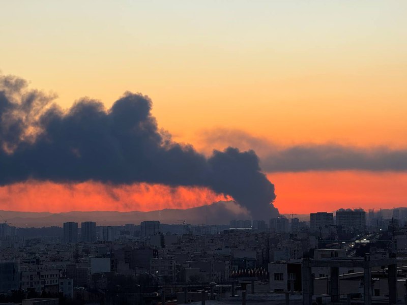 تصاویر دریافتی از انفجارهای غرب #تهرانسه‌شنبه ۱۲ اسفندVahid+ ده‌ها عکس و فیلم دیگر که نرسیدم ببینم.📡 @VahidOnlineتصاویر دریافتی از انفجارهای غرب #تهرانسه‌شنبه ۱۲ اسفندVahid+ ده‌ها عکس و فیلم دیگر که نرسیدم ببینم.📡 @VahidOnline