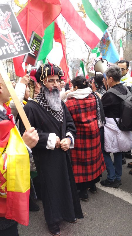 #ضحاک در بروکسلVahid📡 @VahidOnline