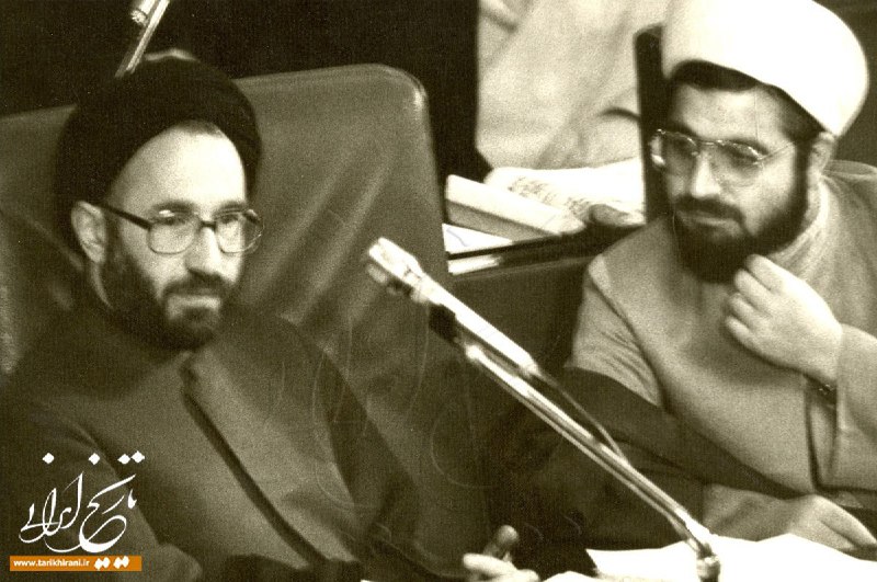 سید محمد #خاتمی و حسن #روحانی وقتی هر دو نماینده دورۀ اول #مجلس شورای اسلامی بودند. tarikhirani