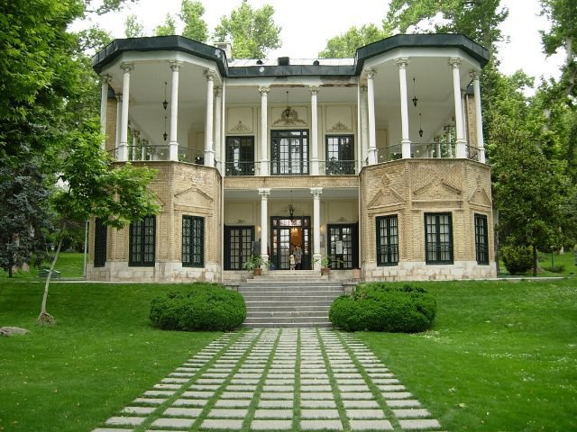 مدیرکل موزه‌ها و اموال تاریخی