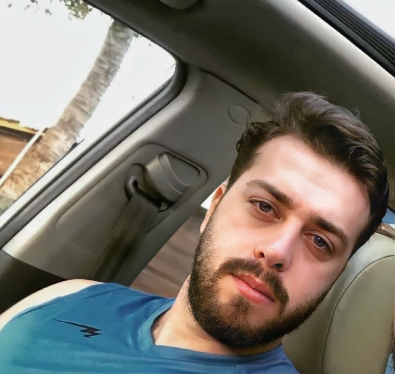 مراسم سوم #مهران_سماک فردا ساعت ۳ تا ۴ در انزلی nikimahjoubبر اساس اطلاعیه ترحیم منتشرشده برای مهران سماک، قرار است مراسم سوم او روز جمعه ساعت سه بعدازظهر در مسجد محمدی آرامستان بندرانزلی برگزار شود.IranIntlفلاح میری، دادستان مرکز گیلان، اعلام کرد که مهران سماک در پی اصابت گلوله ساچمه‌ای جان باخته است. آقای میری گفت