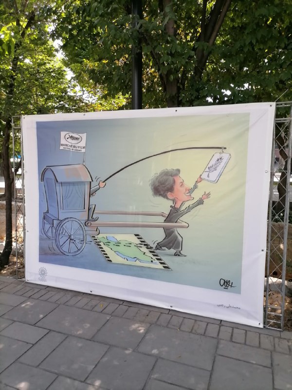 اون فیلمه خیلی بهشون فشار آورده به نظر 