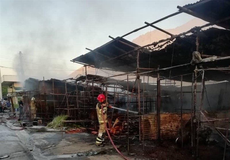 در ادامه #آتش‌‌‌سوزی‌ های روزهای اخیر، #بازار_گل «‌امام رضا» در #تهران، صبح شنبه ۲۴ خردادماه دچار آتش‌سوزی گسترده شد. سخنگوی سازمان آتش‌نشانی گفته که ۳۲ غرقه از این آتش‌سوزی آسیب دیده‌اند. IranIntl📡 @VahidOnlineدر ادامه #آتش‌‌‌سوزی‌ های روزهای اخیر، #بازار_گل «‌امام رضا» در #تهران، صبح شنبه ۲۴ خردادماه دچار آتش‌سوزی گسترده شد. سخنگوی سازمان آتش‌نشانی گفته که ۳۲ غرقه از این آتش‌سوزی آسیب دیده‌اند. IranIntl📡 @VahidOnline