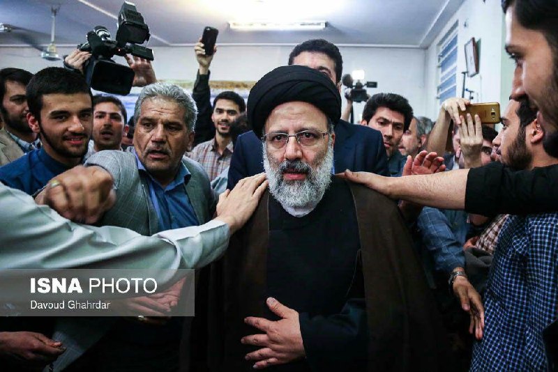 وقتی می‌فهمی تنها سلبریتی‌ای که ازت حمایت کرده #تتلو ئهlostinquestions