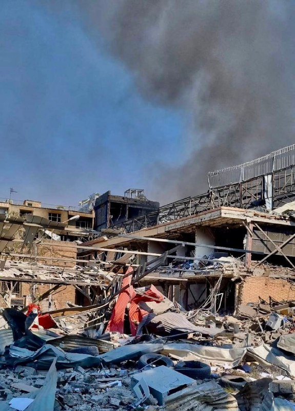 حسین کرمانپور، سخنگوی وزارت بهداشت ایران با انتشار پستی در شبکه اجتماعی ایکس گفته است که بخش‌هایی از انستیتو پاستور در حملات اسرائیل و آمریکا دچار آسیب جدی شده است.@VahidHeadline📡 @VahidOnlineحسین کرمانپور، سخنگوی وزارت بهداشت ایران با انتشار پستی در شبکه اجتماعی ایکس گفته است که بخش‌هایی از انستیتو پاستور در حملات اسرائیل و آمریکا دچار آسیب جدی شده است.@VahidHeadline📡 @VahidOnline