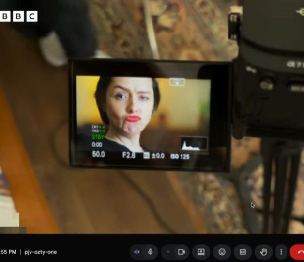 📱 youtube انتشار مستندی دربارۀ حمایت #ترانه_علیدوستی، بازیگر سینما، از اعتراضات «#زن_زندگی_آزادی» و پیامدهای این حمایت برای او، موج گسترده‌ای در دنیای آنلاین فارسی‌زبان به راه انداخته است