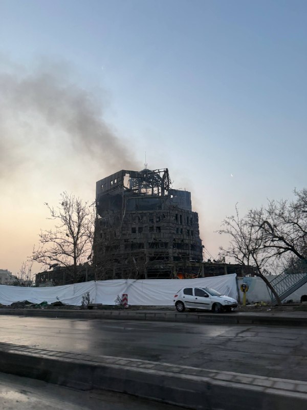 ساختمان 'پژوهشگاه فضایی طرشت پس از حمله ۲۲ اسفند'تصاویر دریافتی از شهروندان در غرب #تهران، شنبه ۲۳ اسفند📡 @VahidOnlineساختمان 'پژوهشگاه فضایی طرشت پس از حمله ۲۲ اسفند'تصاویر دریافتی از شهروندان در غرب #تهران، شنبه ۲۳ اسفند📡 @VahidOnline