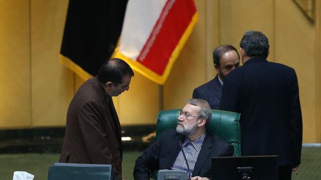 مجلس با یک فوریت طرح جایگزینی #مجازات_اعدام برای مجرمان #موادمخدر موافقت کرد. #چرااعدام؟  t.co/U4NjfrNvrbIranRights_org