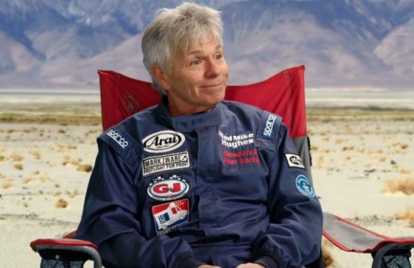 #مایک_هیوز از معروف‌ترین چهره‌های طرفدار تئوری 