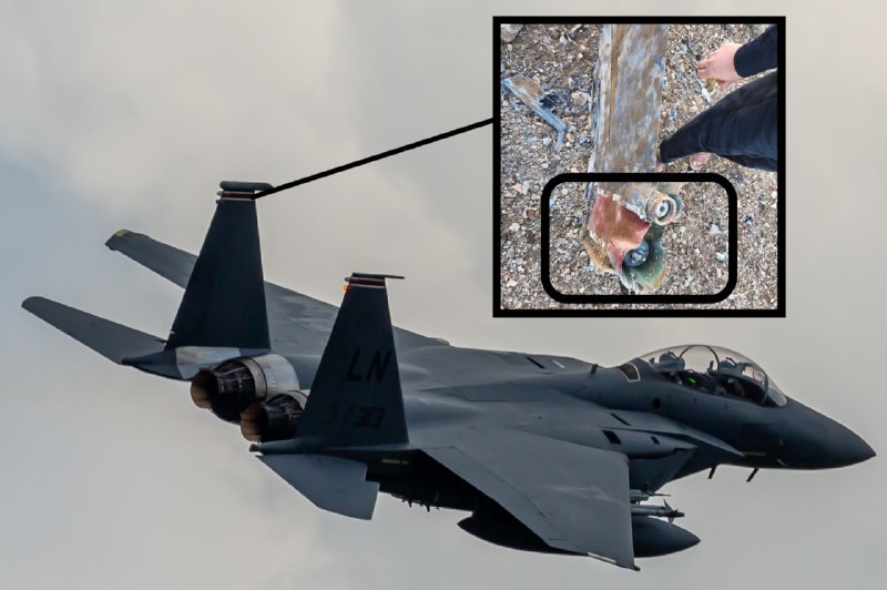 📝 بررسی تصاویری که رسانه‌های ایران از بقایای یک جنگنده منتشر کردند🔹روز سوم آوریل، رسانه‌های ایران به نقل از نیروهای مسلح گزارش دادند یک فروند جنگنده نیروی هوایی آمریکا بر فراز ایران سرنگون شده است.🔹در خبرها، ادعا شده که این جنگنده F-35 بوده اما بررسی دقیق‌تر تصاویر از سوی کارشناسان نشان می‌دهد که جنگنده از نوع F-15E استرایک ایگل است.🔹علت سقوط هنوز اعلام نشده و تا این لحظه سندی که نشان دهد این جنگنده به‌دست پدافند هوایی سرنگون شده، منتشر نشده است.🔹از جمله دلایلی که می‌توان گفت جنگنده مذکور از نوع F-15E بوده، این موارد است