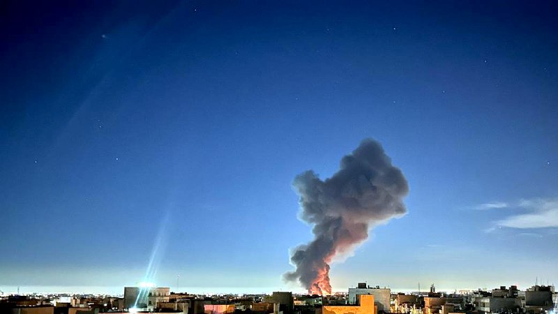 '#تهران سمت فرودگاه مهرآباد'عکس‌های دریافتی از 'حمله حدود ساعت ۳ بامداد سه‌شنبه ۱۸ فروردین'Vahid📡 @VahidOnline'#تهران سمت فرودگاه مهرآباد'عکس‌های دریافتی از 'حمله حدود ساعت ۳ بامداد سه‌شنبه ۱۸ فروردین'Vahid📡 @VahidOnline