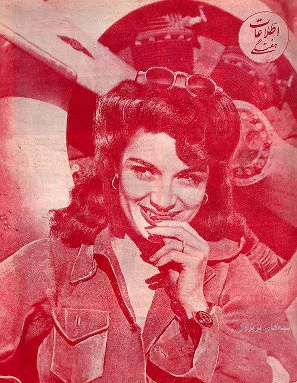 آگهی سال ۱۳۱۱ باشگاه هوانوردی در خیابان سعدی تهران منجر به ثبت‌نام ٢٢ زن برای آموزش #خلبانی می‌شود.از آن گروه سه نفر را نخستین #زنان هوانورد ایران می‌خوانند، #اینا_ویکتوریا_آوشید (تصویر ٢و٣)، #عفت_تجارتچی(١) و #قدسیه_فرحزاد(۴)امروز هشتادمین سال‌روز پرواز عفت تجارتچی است. SaamGivrad۹۰ سال بعد از این ماجرا؛ هنوز زنان اجازه قضاوت ندارند، هیچ زنی در دولت، وزیر‌ نیست، در هیئت رئیسه مجلس هم نیست، اجازه ورود به خیلی جاها را هم ندارند و بحث امروز در آستانه قرن ۱۵ این است