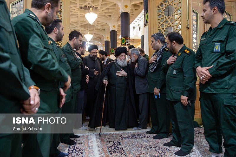 گوشه‌هایی از یک مراسم یادبود برای کشته‌شدگان #پرواز۷۵۲ که #سپاه با موشک زد. HadiNiliخبر کوتاه بود و عکسِ آن جانکاه