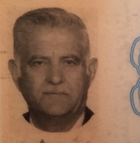 آقای ۸۶ ساله مبتلابه #آلزایمر ۲۸ شهریور در خ.انقلاب محدوده م.امام حسین #گمشده. قد ۱۸۰، مو و سبیل سفیدلطفا با ۰۹۱۲۳۸۸۰۰۶۰ تماس بگیریدآپدیت