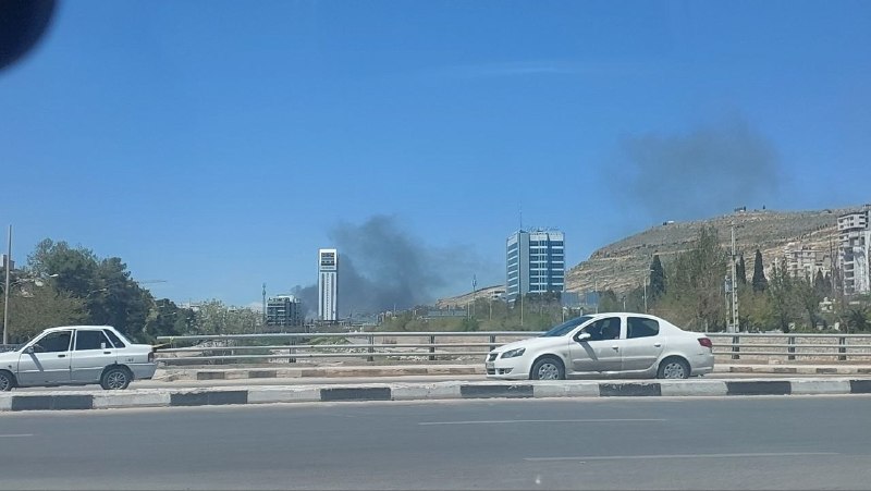 'صنایع الکترونیک #شیراز'تصاویر دریافتی از حملات 'قبل از ظهر یکشنبه ۹ فروردین' Vahid📡 @VahidOnline'صنایع الکترونیک #شیراز'تصاویر دریافتی از حملات 'قبل از ظهر یکشنبه ۹ فروردین' Vahid📡 @VahidOnline