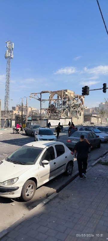 'کلانتری ۱۶۹ مشیریه #تهران رو ساعت ۱۰ صبح زدند.'تصویر دریافتی، پنجشنبه ۱۴ اسفند📍 35.6162, 51.4928Vahid📡 @VahidOnline