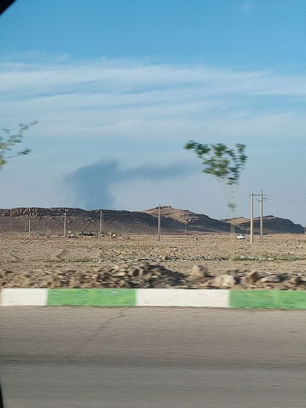 بنا بر پیام‌ها و تصاویر دریافتی از شهروندان حدود ساعت ۱۷ جایی حوالی #قم هدف قرار گرفت.فرستنده ویدیو نوشته