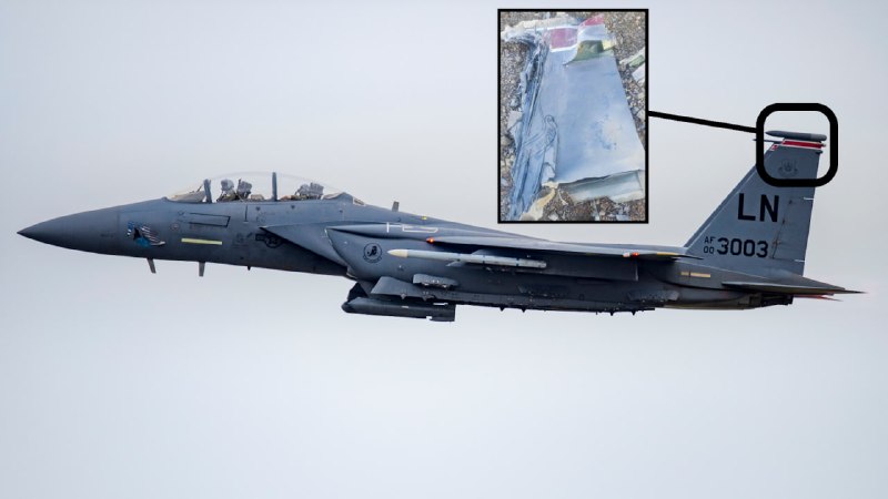📝 بررسی تصاویری که رسانه‌های ایران از بقایای یک جنگنده منتشر کردند🔹روز سوم آوریل، رسانه‌های ایران به نقل از نیروهای مسلح گزارش دادند یک فروند جنگنده نیروی هوایی آمریکا بر فراز ایران سرنگون شده است.🔹در خبرها، ادعا شده که این جنگنده F-35 بوده اما بررسی دقیق‌تر تصاویر از سوی کارشناسان نشان می‌دهد که جنگنده از نوع F-15E استرایک ایگل است.🔹علت سقوط هنوز اعلام نشده و تا این لحظه سندی که نشان دهد این جنگنده به‌دست پدافند هوایی سرنگون شده، منتشر نشده است.🔹از جمله دلایلی که می‌توان گفت جنگنده مذکور از نوع F-15E بوده، این موارد است