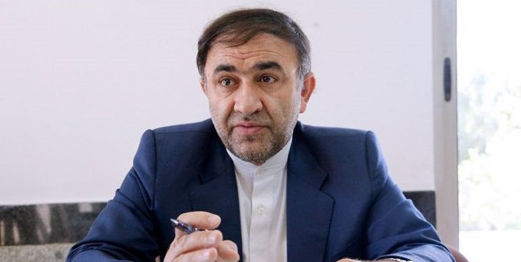 سخنان عجیب رئیس #کمیته_انضباطی #فدراسیون_فوتبال #اسماعیل_حسن‌زاده در مورد انتقاد مهدی #رحمتی از او  و بحث #دوشغله بودنش گفته