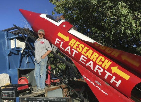 #مایک_هیوز از معروف‌ترین چهره‌های طرفدار تئوری 