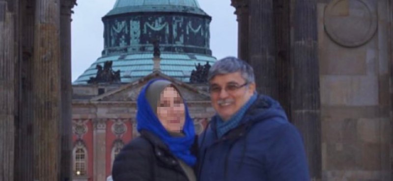 این عکس از #حسن_تردست، قاضی پرونده‌هایی از جمله #ریحانه_جباری و #بهنود_شجاعی منتشر شده. این عکس در #آلمان و دقیقا در منطقه گردشگری Otto Lilienthal Gedenkstätte در برلین گرفته شده. ۱- نیروگاه Lichterfelde و ۲-ساختمان‌های اطراف پارک هستند.💬این عکس دوم رو هم دیدم از قاضی تردست منتشر شده. این عکس هم در Neuen Palais در شهر Potsdam گرفته شده. تصویر دقیقا در اینجا گرفته شده که با نشانه مشخص کردم. محل این عکس با عکس قبلی ۳۲ کلیومتر فاصله داره.ErshadAlijaniاسکرین‌شات نقشه گوگل در لینک.📡 @VahidOnlineاین عکس از #حسن_تردست، قاضی پرونده‌هایی از جمله #ریحانه_جباری و #بهنود_شجاعی منتشر شده. این عکس در #آلمان و دقیقا در منطقه گردشگری Otto Lilienthal Gedenkstätte در برلین گرفته شده. ۱- نیروگاه Lichterfelde و ۲-ساختمان‌های اطراف پارک هستند.💬این عکس دوم رو هم دیدم از قاضی تردست منتشر شده. این عکس هم در Neuen Palais در شهر Potsdam گرفته شده. تصویر دقیقا در اینجا گرفته شده که با نشانه مشخص کردم. محل این عکس با عکس قبلی ۳۲ کلیومتر فاصله داره.ErshadAlijaniاسکرین‌شات نقشه گوگل در لینک.📡 @VahidOnline