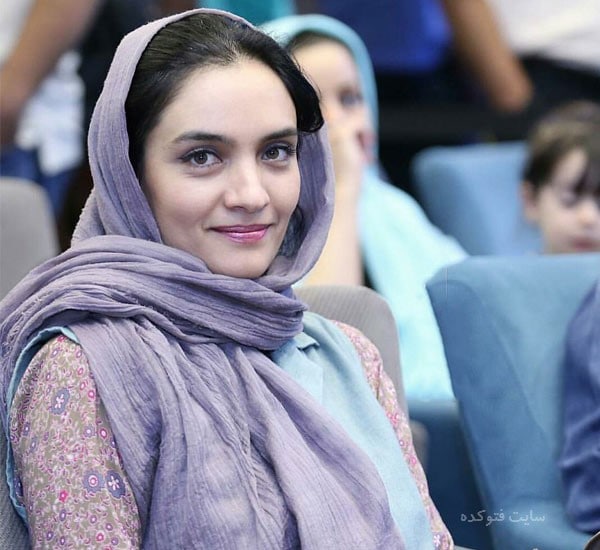جملاتی از پست #ميترا_حجار در توییتر مورد توجه قرار گرفته. تصاویر بالا متن کامل پستش رو نشون میدن.'میترا حجار، بازیگر ایرانی در یک پست اینستاگرامی با خانواده #روح‌الله_زم ابراز همدردی کرد و نوشت