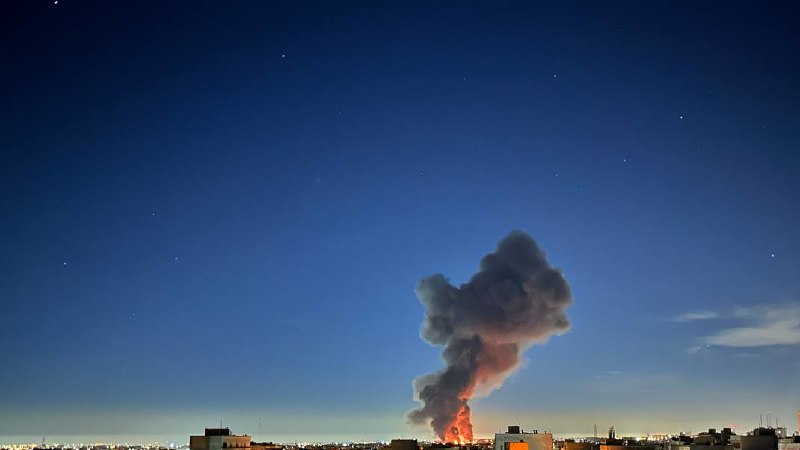 '#تهران سمت فرودگاه مهرآباد'عکس‌های دریافتی از 'حمله حدود ساعت ۳ بامداد سه‌شنبه ۱۸ فروردین'Vahid📡 @VahidOnline'#تهران سمت فرودگاه مهرآباد'عکس‌های دریافتی از 'حمله حدود ساعت ۳ بامداد سه‌شنبه ۱۸ فروردین'Vahid📡 @VahidOnline