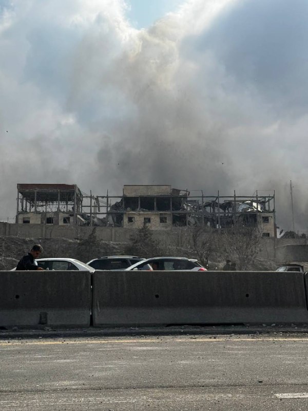 'قرارگاه عاشورا نیروی زمینی سپاه در #تبریز'تصاویر دریافتی با شرح بالا، پنجشنبه ۱۴ اسفندVahid📡 @VahidOnline'قرارگاه عاشورا نیروی زمینی سپاه در #تبریز'تصاویر دریافتی با شرح بالا، پنجشنبه ۱۴ اسفندVahid📡 @VahidOnline