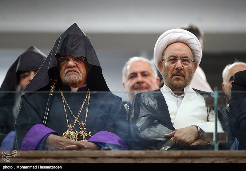 افتتاحیه ۴۸مین دوره بازی‌های #المپیک_ارامنه ایران در #ورزشگاه_آرارات تهران۸۰۰ ورزشکار از #ایران، #ارمنستان و #گرجستان در ٩ رشته vhdo.nl/2cHCkQH📡 @VahidOnline#یونسی #المپیک_ارمنیان