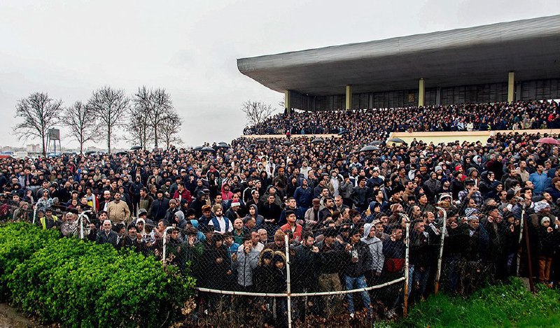 تماشاگران کورس #اسب‌دوانی پائیزه #گنبد SamanMovahed📡 @VahidOnline