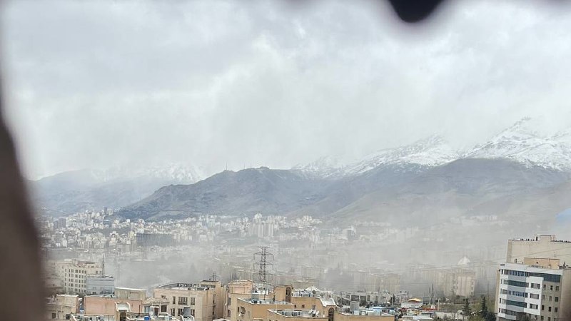 تصاویر دریافتی از #تهران شنبه ۸ فروردین شهروندان در پیام‌ها میگن حدود ساعت ۱۳ نقاطی در شهرک محلاتی در شمال شرق تهران و خیابان مهناز (صابونچی) هدف قرار گرفتند.Vahid📡 @VahidOnlineتصاویر دریافتی از #تهران شنبه ۸ فروردین شهروندان در پیام‌ها میگن حدود ساعت ۱۳ نقاطی در شهرک محلاتی در شمال شرق تهران و خیابان مهناز (صابونچی) هدف قرار گرفتند.Vahid📡 @VahidOnline