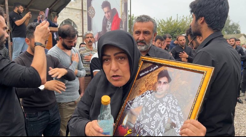 #زن_زندگی_آزادی«مراسم چهلم #میلاد_زارع در روستای حمزه‌کلا ی شش پل #بابل، ۶ آبان» #مهسا_امینی 📡 @VahidOnline#زن_زندگی_آزادی«مراسم چهلم #میلاد_زارع در روستای حمزه‌کلا ی شش پل #بابل، ۶ آبان» #مهسا_امینی 📡 @VahidOnline