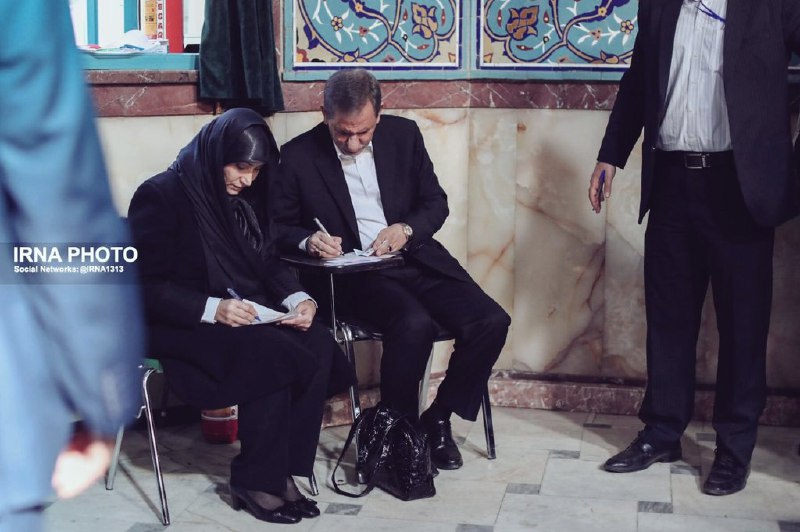 اینا به تیپشون نمیخوره #رئیس‌جمهور و فِرست لیدی بشن واسه دوره بعد؟YoSrA_Bakhakh