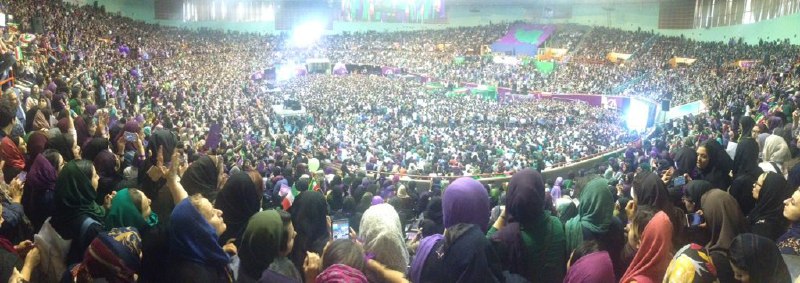 هم‌اکنون همایش حامیان #روحانی در ورزشگاه آزادی تهران در حال برگزاری است.SharghDaily