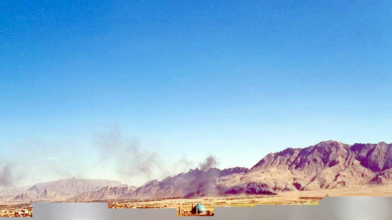 #اصفهانپیام‌های دریافتی از ساعت ۱۳ و تصاویر دریافتی از ساعت ۱۴ تا ۱۶ حاکی از حملات به نقاطی در جنوب اصفهان است.یکشنبه ۱۶ فروردینVahidآپدیت