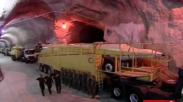 کولبر و سوختبر و میلیون‌ها نفر در فقر نگه داشته شدن تا این شهرهای موشکی ساخته بشن. میلیون‌ها نفر در حسرت یک زندگی نرمال موندن تا این موشک‌ها و شهرهای موشکی ساخته بشن. محیط زیست رو نابود کردن تا شهر موشکی بسازن. مردم رو بدبخت کردن تا شهر موشکی بسازن. لعنت به جمهوری اسلامیardalanmousaviحالا کاش در جهت حفاظت از کشور بود، همش در جهت توهمات یه مشت روان پریشه که برن قدس رو آزاد کنن و کربلا رو ضمیمه کنن و بقیه رو نابود کنن. تازه یه عده الان دارن دفاع میکنن و وطن دوست شدن. یادشون رفته با کی طرفن پنجاه ساله، البته خیلیهاشون نگران منافعشون هستن. ESabriFOو نگران برملا شدن اسم و عکس و شغل و شماره تلفن اعضای خانواده وابسته‌شون به حکومت‌ در ایران و... پیام‌های دریافتی اصلا محدود به این چیزها و فقط درباره کارمندان خبرگزاری‌های وابسته به سپاه نیستند! هیچ‌وقت نبودند.📡 @VahidOnlineکولبر و سوختبر و میلیون‌ها نفر در فقر نگه داشته شدن تا این شهرهای موشکی ساخته بشن. میلیون‌ها نفر در حسرت یک زندگی نرمال موندن تا این موشک‌ها و شهرهای موشکی ساخته بشن. محیط زیست رو نابود کردن تا شهر موشکی بسازن. مردم رو بدبخت کردن تا شهر موشکی بسازن. لعنت به جمهوری اسلامیardalanmousaviحالا کاش در جهت حفاظت از کشور بود، همش در جهت توهمات یه مشت روان پریشه که برن قدس رو آزاد کنن و کربلا رو ضمیمه کنن و بقیه رو نابود کنن. تازه یه عده الان دارن دفاع میکنن و وطن دوست شدن. یادشون رفته با کی طرفن پنجاه ساله، البته خیلیهاشون نگران منافعشون هستن. ESabriFOو نگران برملا شدن اسم و عکس و شغل و شماره تلفن اعضای خانواده وابسته‌شون به حکومت‌ در ایران و... پیام‌های دریافتی اصلا محدود به این چیزها و فقط درباره کارمندان خبرگزاری‌های وابسته به سپاه نیستند! هیچ‌وقت نبودند.📡 @VahidOnline