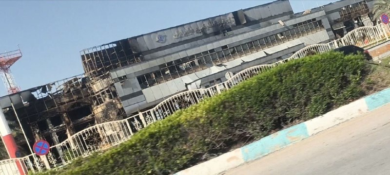 'سالن فرودگاه #بوشهر که دیروز هدف قرار گرفته بود.'عکس دریافتی یکشنبه ۹ فروردینVahid📡 @VahidOnline