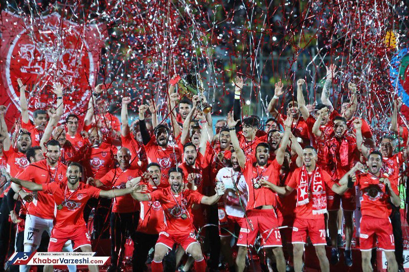#پرسپولیس تهران برای سومین فصل پیاپی قهرمان لیگ برتر فوتبال ایران شد. 🏆 PerspolisFCIran📡 @VahidOnline