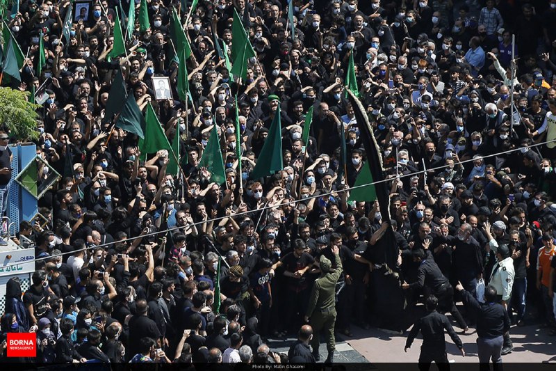 مراسم خیمه‌سوزان عاشورا در چهارراه #گلوبندک تهراناز نظر رعایت پروتکل‌های بهداشتی...عکس‌ها از متین قاسمی borna.news#به_کادر_درمانی_رحم_کنید rouholahvahdati, PejmanMousaviآره دیگه، این ماسک‌ها زره جادویی و اکسیر جاودانگیه که اینا اینجوری میلولن تو هم.Twittzan1با‌ورمممممم‌ نمیشه مال امساله.DavoodiMelikaوای از ۱۴ روز دیگه 