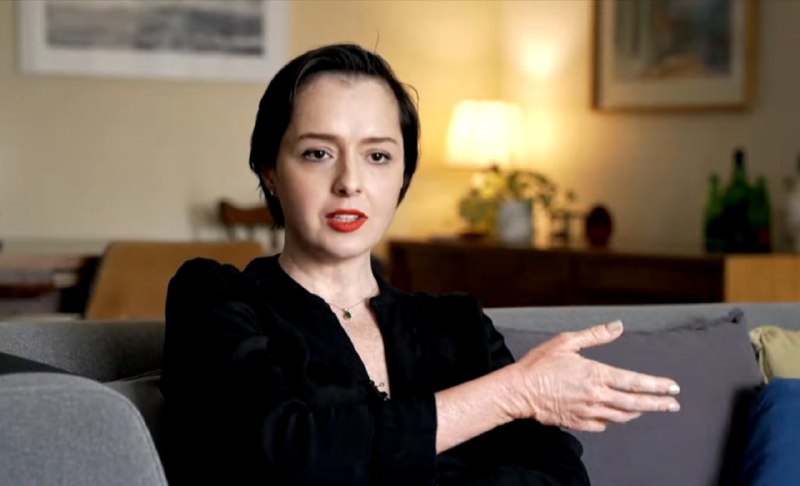 📱 youtube انتشار مستندی دربارۀ حمایت #ترانه_علیدوستی، بازیگر سینما، از اعتراضات «#زن_زندگی_آزادی» و پیامدهای این حمایت برای او، موج گسترده‌ای در دنیای آنلاین فارسی‌زبان به راه انداخته است