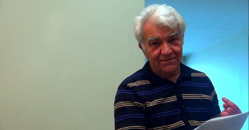 ناصر #زرافشان در پی ضرب و جرح و بازداشت پسرش در مراسم بزرگداشت قربانیان #قتل‌های_زنجیره‌ای از #وزارت_اطلاعات شکایت کرد. ebx.sh/2gC57n8 ReyMazaheri