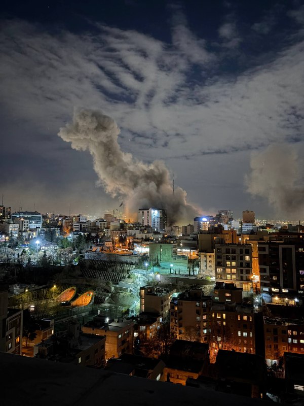 'سمت خیابان گاندی #تهران'عکس دریافتی با شرح بالا، یکشنبه ۱۰ اسفندVahidآپدیت