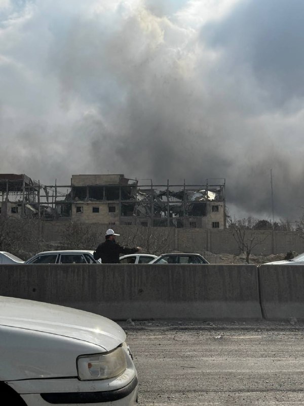 'قرارگاه عاشورا نیروی زمینی سپاه در #تبریز'تصاویر دریافتی با شرح بالا، پنجشنبه ۱۴ اسفندVahid📡 @VahidOnline'قرارگاه عاشورا نیروی زمینی سپاه در #تبریز'تصاویر دریافتی با شرح بالا، پنجشنبه ۱۴ اسفندVahid📡 @VahidOnline